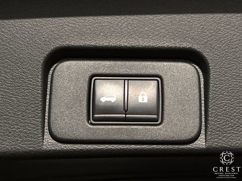 Used 2021 Nissan Rogue SV w/ Premium Package FWD image 30
