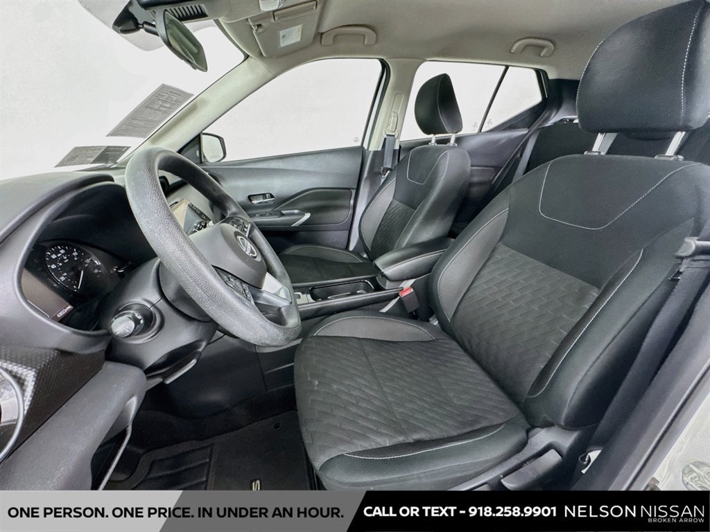 Used 2024 Nissan Kicks SV FWD image 19