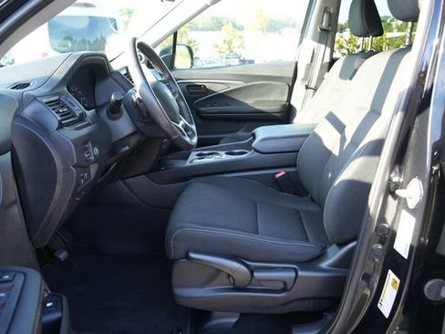 Used 2025 Honda Ridgeline Sport image 20