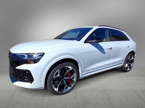 New 2026 Audi RS Q8 performance image 4
