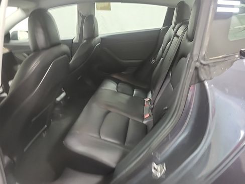 Used 2021 Tesla Model 3 Standard Range Plus RWD image 4