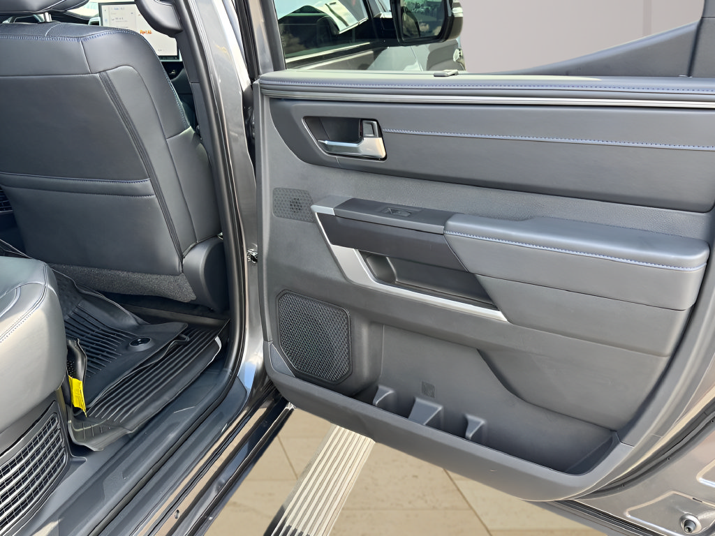Used 2024 Toyota Tundra Platinum AWD/4WD image 29