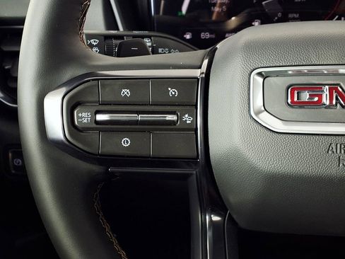 New 2026 GMC Terrain AT4 AWD/4WD image 18