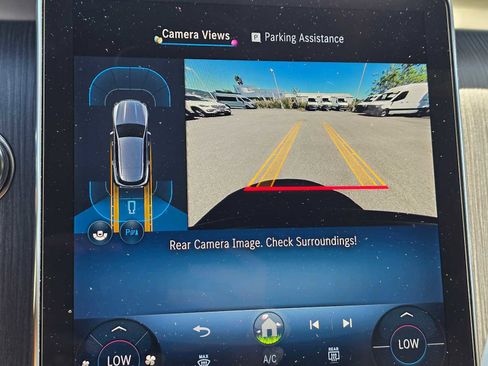 Used 2026 Mercedes-Benz GLC 300 image 31