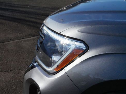 Certified 2025 Volkswagen Atlas Cross Sport SE w/ Panoramic Sunroof Package image 16