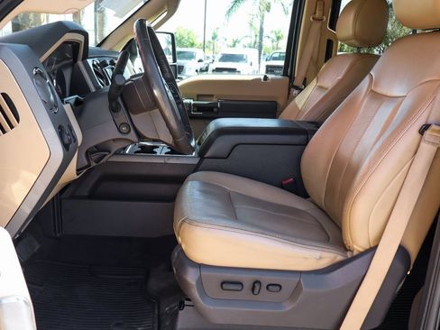 Used 2012 Ford F250 Lariat w/ Lariat Interior Pkg image 20