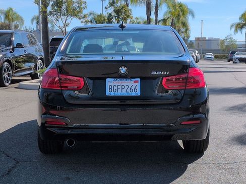 Used 2018 BMW 320i Sedan image 9