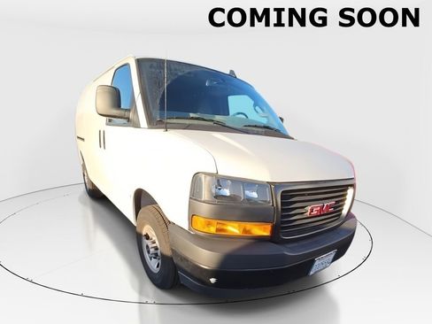 Used 2024 GMC Savana 2500 image 1