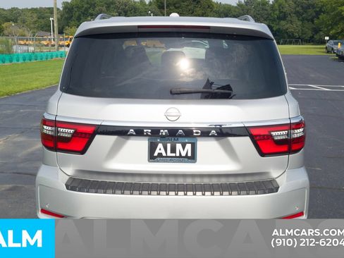 Used 2024 Nissan Armada SV RWD image 6