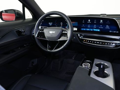 Used 2024 Cadillac Lyriq Tech w/ LPO, Floor Liner Package AWD/4WD image 9