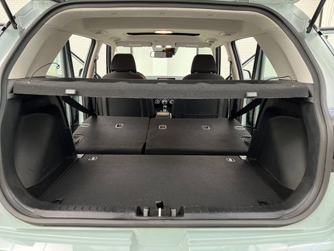 Used 2025 Hyundai Venue SEL FWD image 29