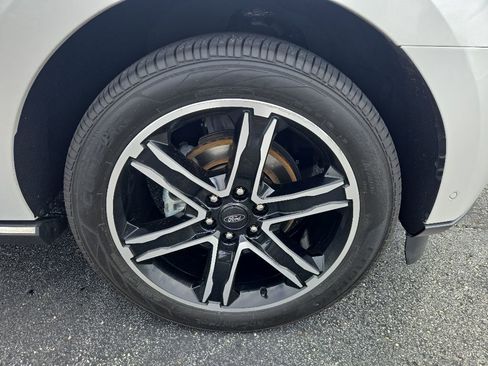 Used 2019 Ford Expedition Limited w/ Special Edition Package RWD image 18