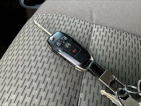 Used 2016 Ford F150 XLT w/ Equipment Group 302A Luxury RWD image 37