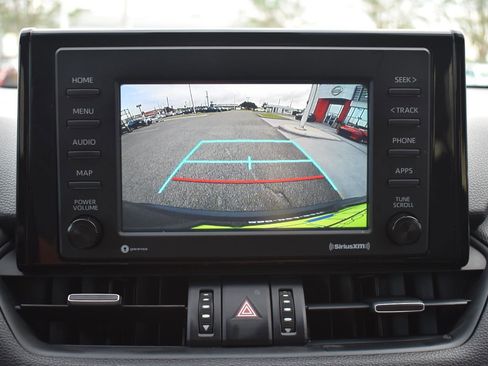 Used 2020 Toyota RAV4 XLE Premium FWD image 39