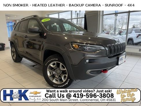 Used 2019 Jeep Cherokee Trailhawk image 1