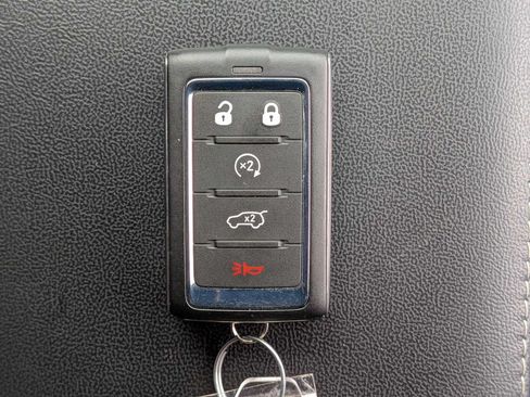 Used 2025 Jeep Grand Cherokee Laredo X w/ Luxury Tech Group I AWD/4WD image 31