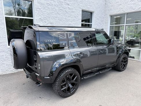 Used 2023 Land Rover Defender 110 Carpathian Edition AWD/4WD image 37