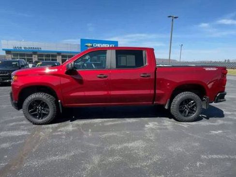 Used 2021 Chevrolet Silverado 1500 Custom Trail Boss AWD/4WD image 5