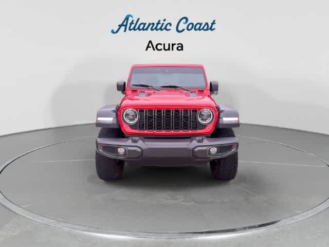 Used 2024 Jeep Wrangler Unlimited Rubicon AWD/4WD image 3