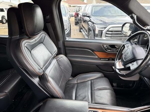 Used 2022 Lincoln Navigator L Black Label AWD/4WD image 10