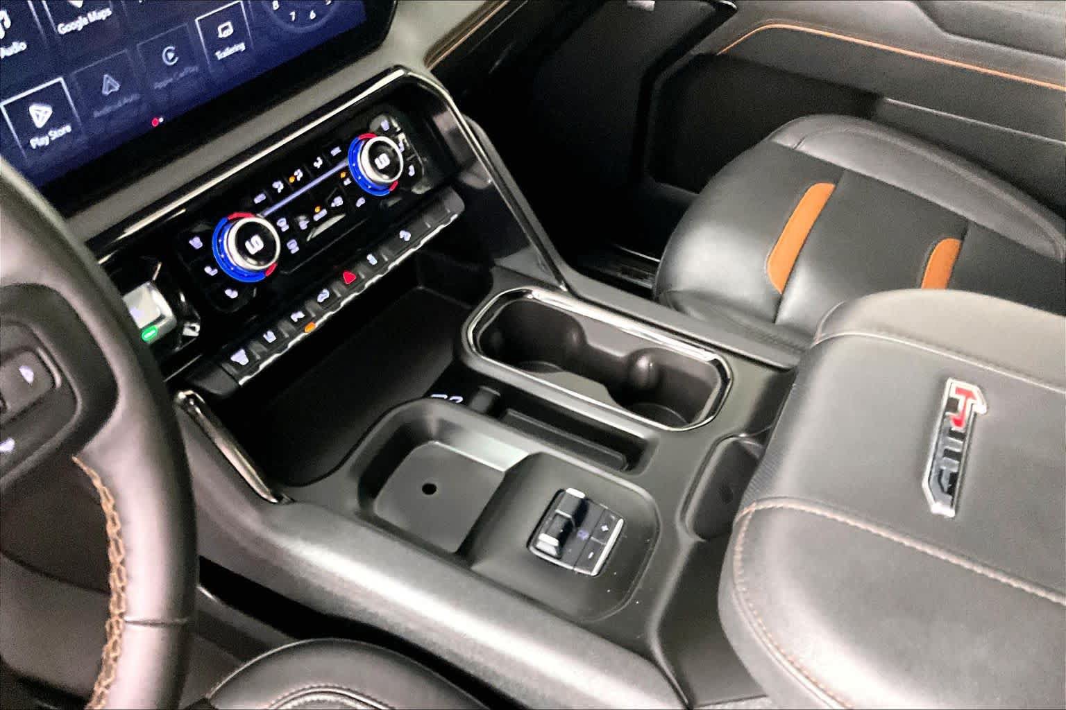 Used 2025 GMC Sierra 3500 AT4 w/ AT4 Premium Plus Package AWD/4WD image 15