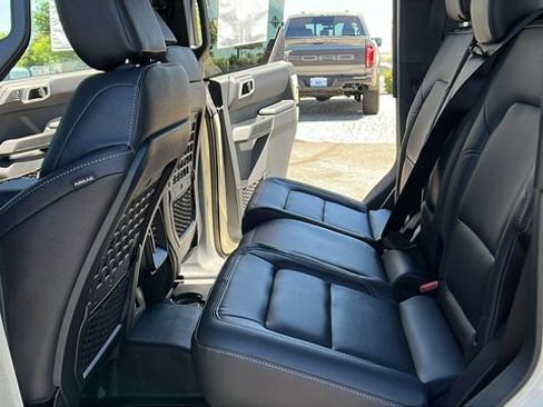 New 2026 Ford Bronco Badlands AWD/4WD image 18
