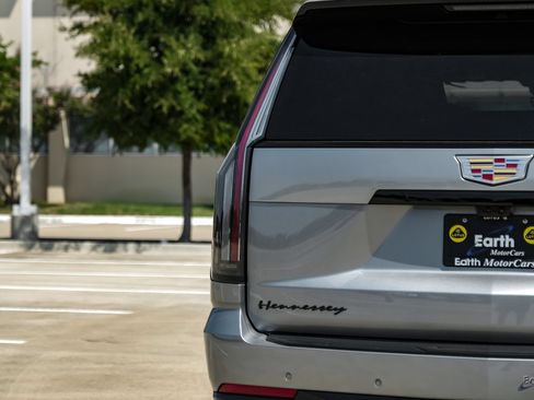 Used 2025 Cadillac Escalade V w/ LPO, Floor Liner Package AWD/4WD image 13