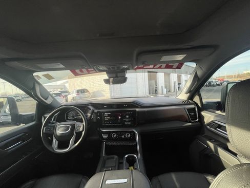 Used 2024 GMC Sierra 2500 Denali w/ Denali Reserve Package image 27