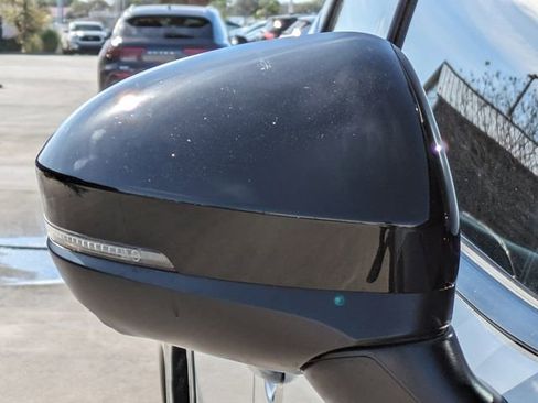 Used 2023 Nissan Ariya image 13