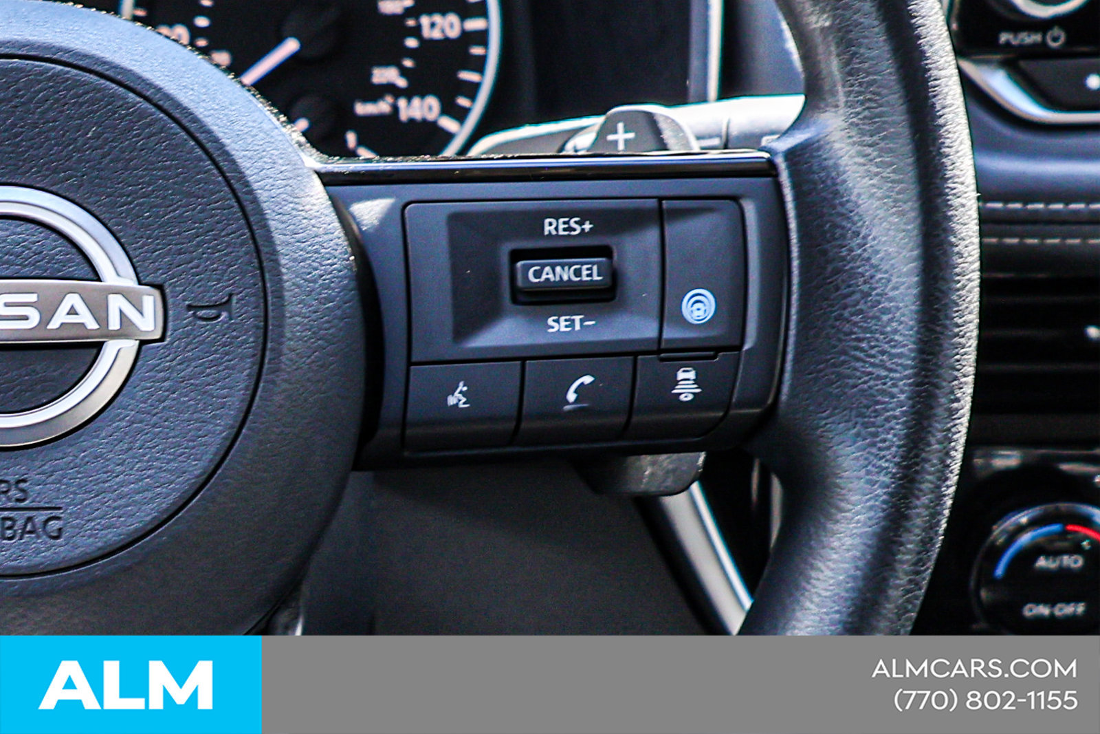 Used 2023 Nissan Rogue SV FWD image 27