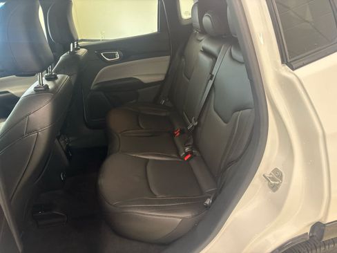Used 2024 Jeep Compass Limited w/ Elite Group AWD/4WD image 12