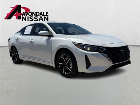 Certified 2025 Nissan Sentra SV image 9