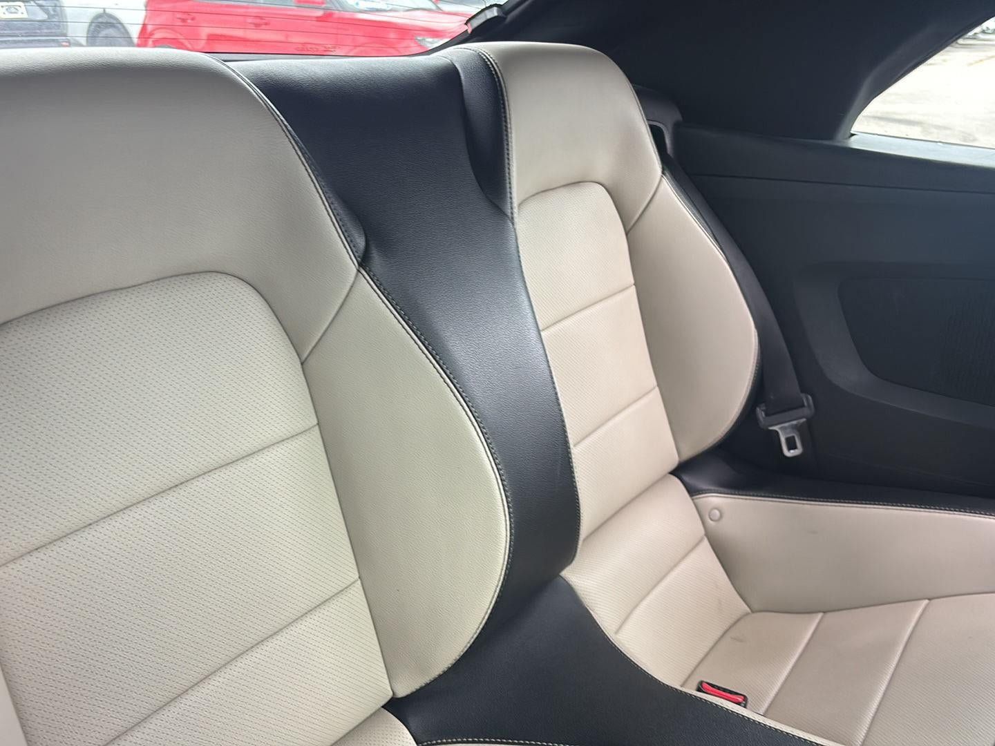 Used 2016 Ford Mustang Premium RWD image 23