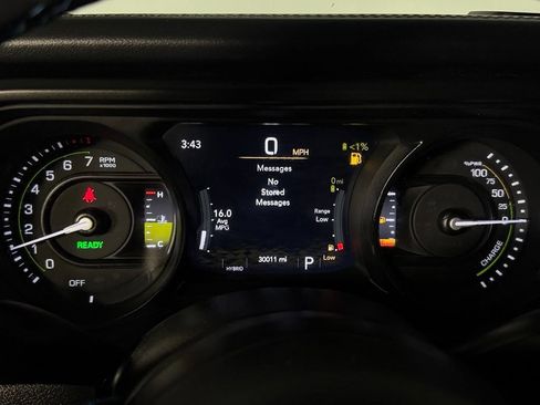 Used 2024 Jeep Wrangler Unlimited Rubicon 4xe AWD/4WD image 15