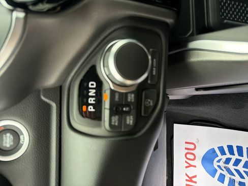 New 2026 RAM 1500 4x4 Crew Cab image 23