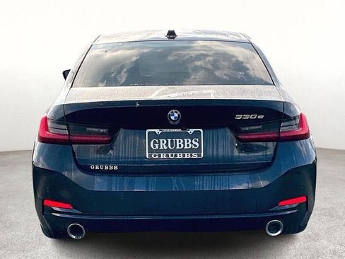Used 2023 BMW 330e image 6