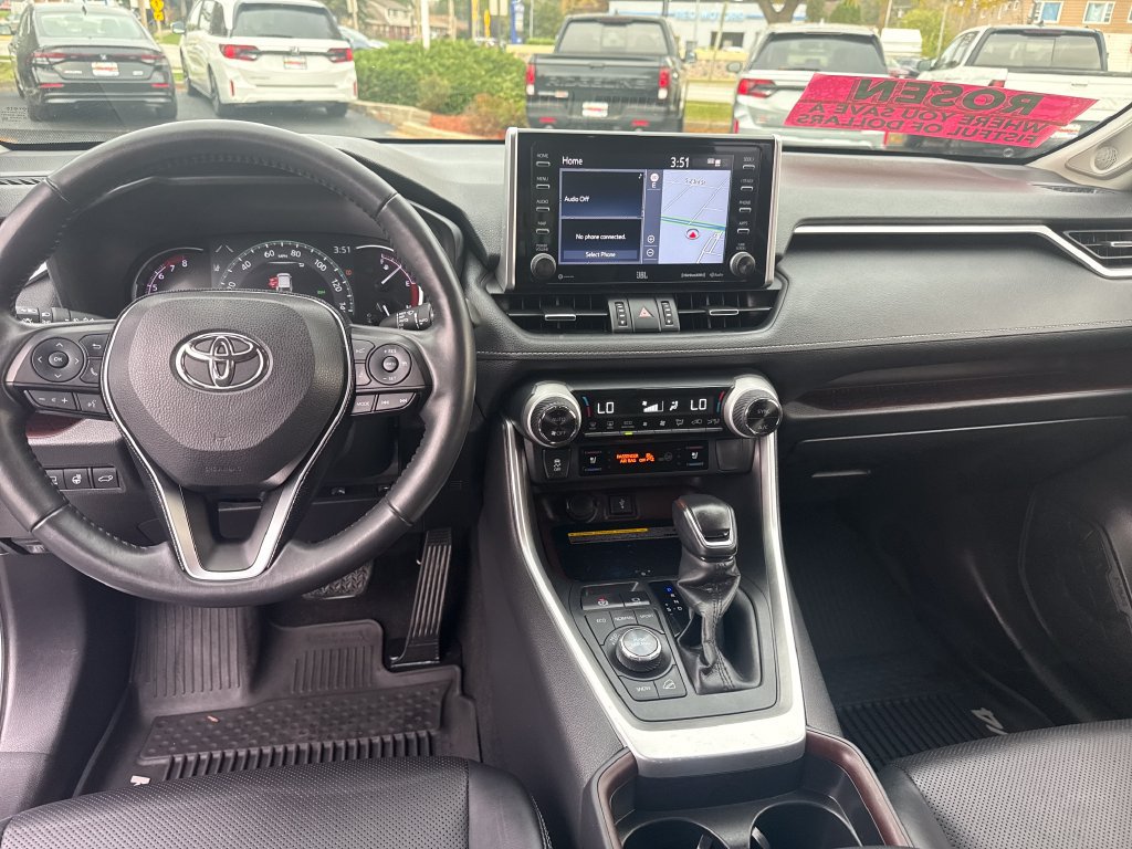 Used 2020 Toyota RAV4 Limited AWD/4WD image 25