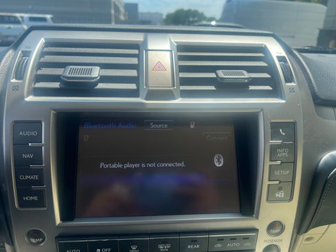 Used 2020 Lexus GX 460 Luxury w/ Luxury Sport Package AWD/4WD image 18