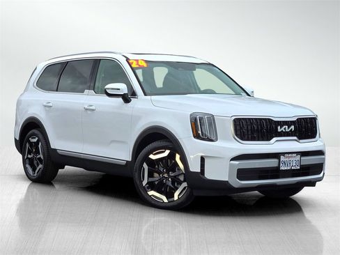 Used 2024 Kia Telluride EX image 1