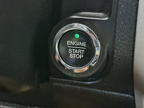 Used 2016 Ford Expedition Limited w/ Equipment Group 301A AWD/4WD image 28