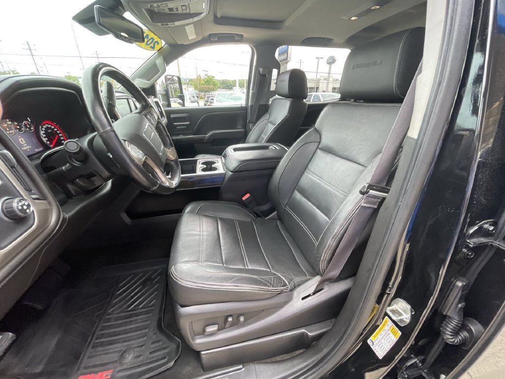 Certified 2015 GMC Sierra 2500 Denali w/ Duramax Plus Package AWD/4WD image 18