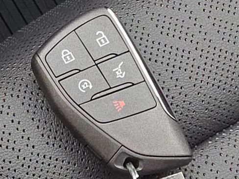 New 2026 Chevrolet Equinox RS w/ LPO, Floor Liner Package FWD image 27