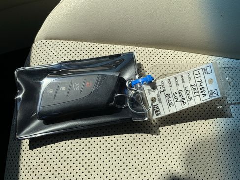 Used 2021 Lexus GX 460 Premium w/ Premium Package image 37