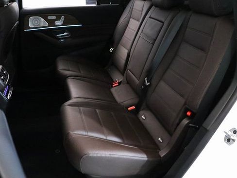 Used 2022 Mercedes-Benz GLS 580 4MATIC image 19