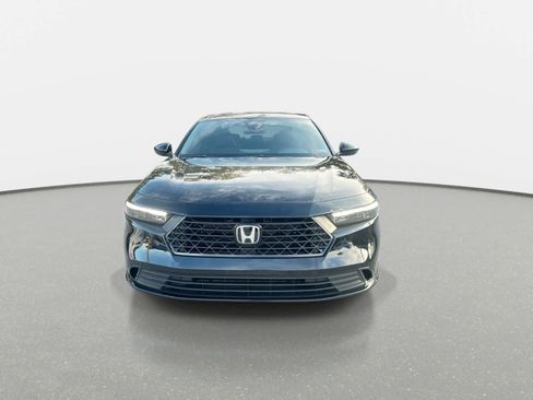 Used 2025 Honda Accord Sport image 3