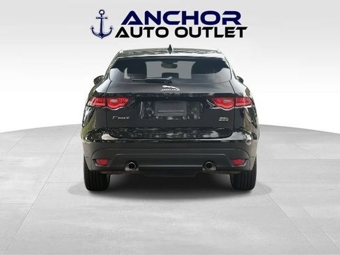 Used 2019 Jaguar F-PACE Premium image 7