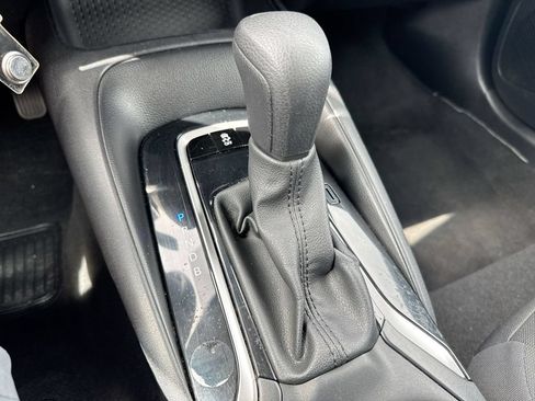 Used 2024 Toyota Corolla LE FWD image 17