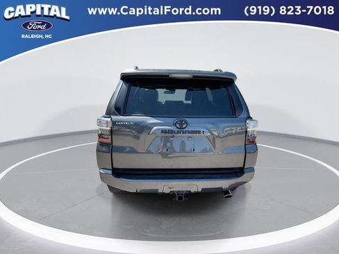 Used 2020 Toyota 4Runner SR5 Premium w/ Moonroof Package RWD image 7