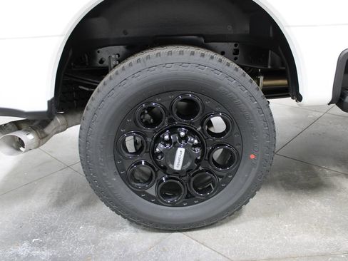 New 2026 Ford F250 Lariat w/ Black Appearance Package AWD/4WD image 43