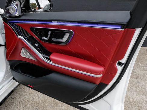 Used 2022 Mercedes-Benz S 580 4MATIC Sedan image 58